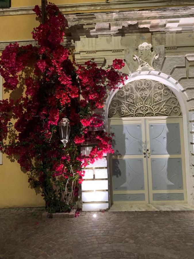 Готель Relais Real Collegio Нолі Екстер'єр фото