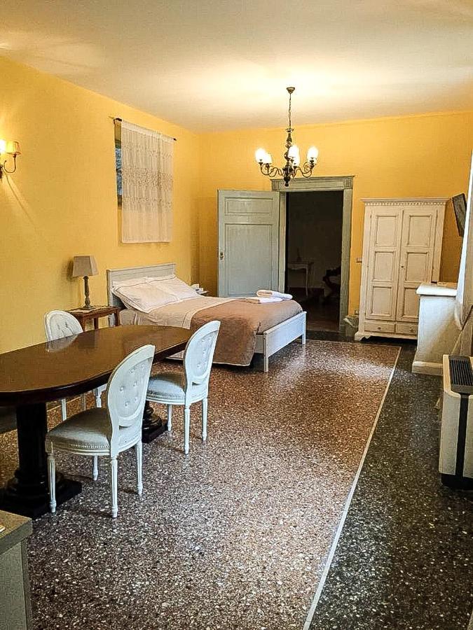 Готель Relais Real Collegio Нолі Екстер'єр фото