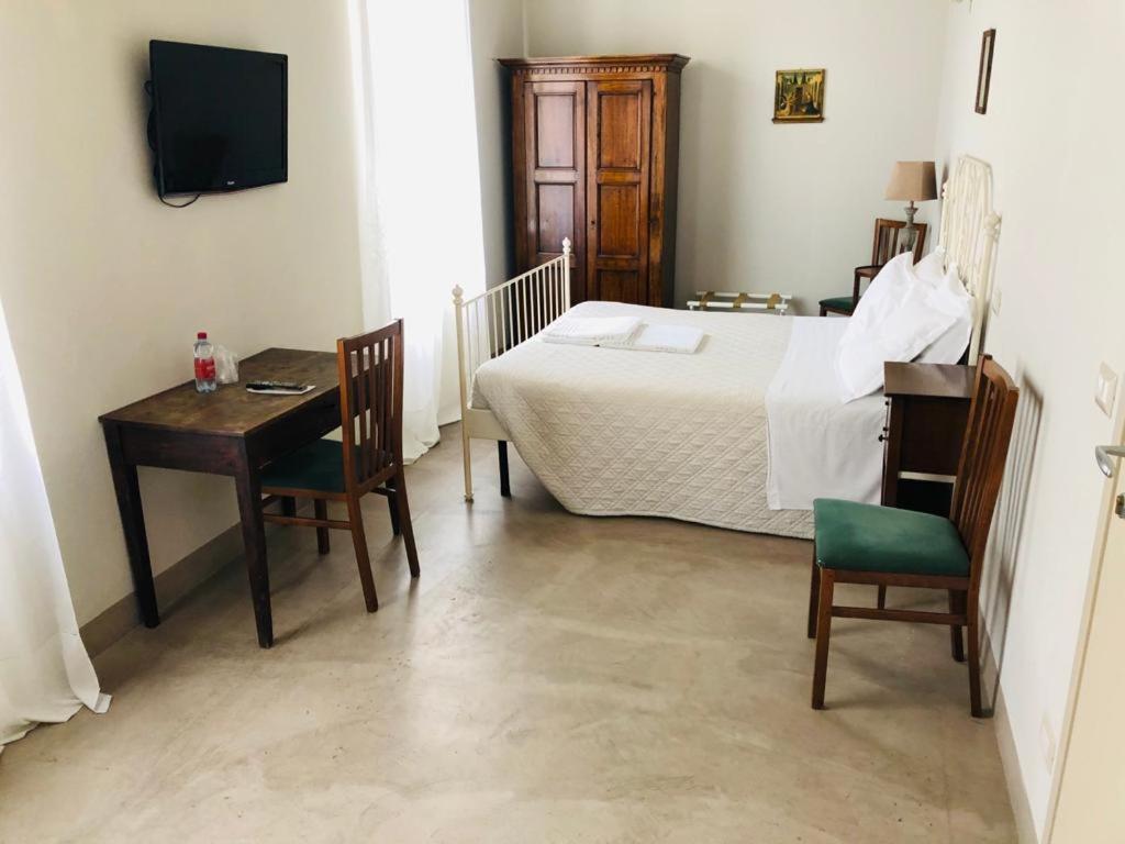 Готель Relais Real Collegio Нолі Екстер'єр фото