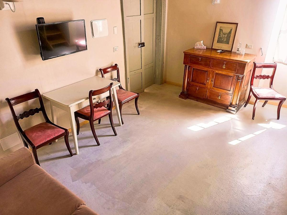 Готель Relais Real Collegio Нолі Екстер'єр фото